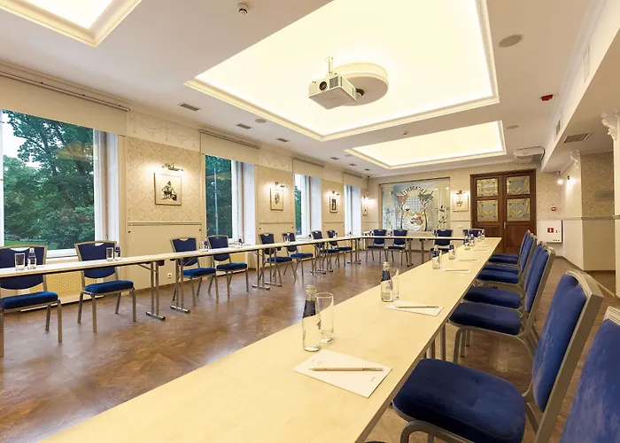 Aston Ξενοδοχείο