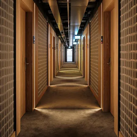 Aston Hotel 4*