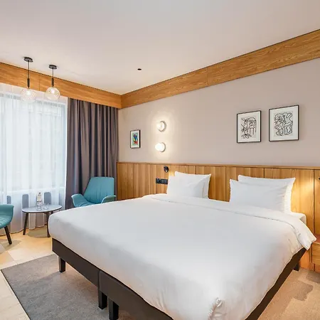 Hotell Aston