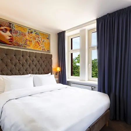 Aston 4* Riga
