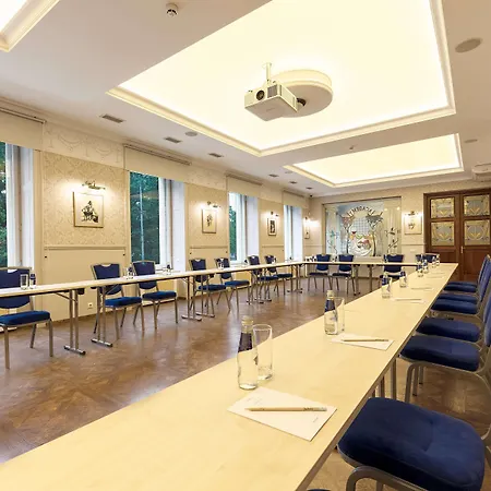 Aston Ξενοδοχείο