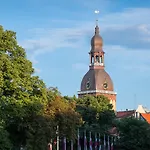 Hotel Aston 4*